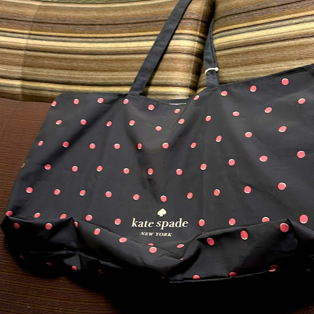 Kate spade GINORMOUS tote bag. GUC